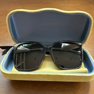 Gucci Women Sunglasses Black